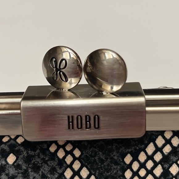 NWT, Hobo 100% Leather, Exotic Pattern, Bag. Black/Cream/Deep Navy. - Picture 11 of 16